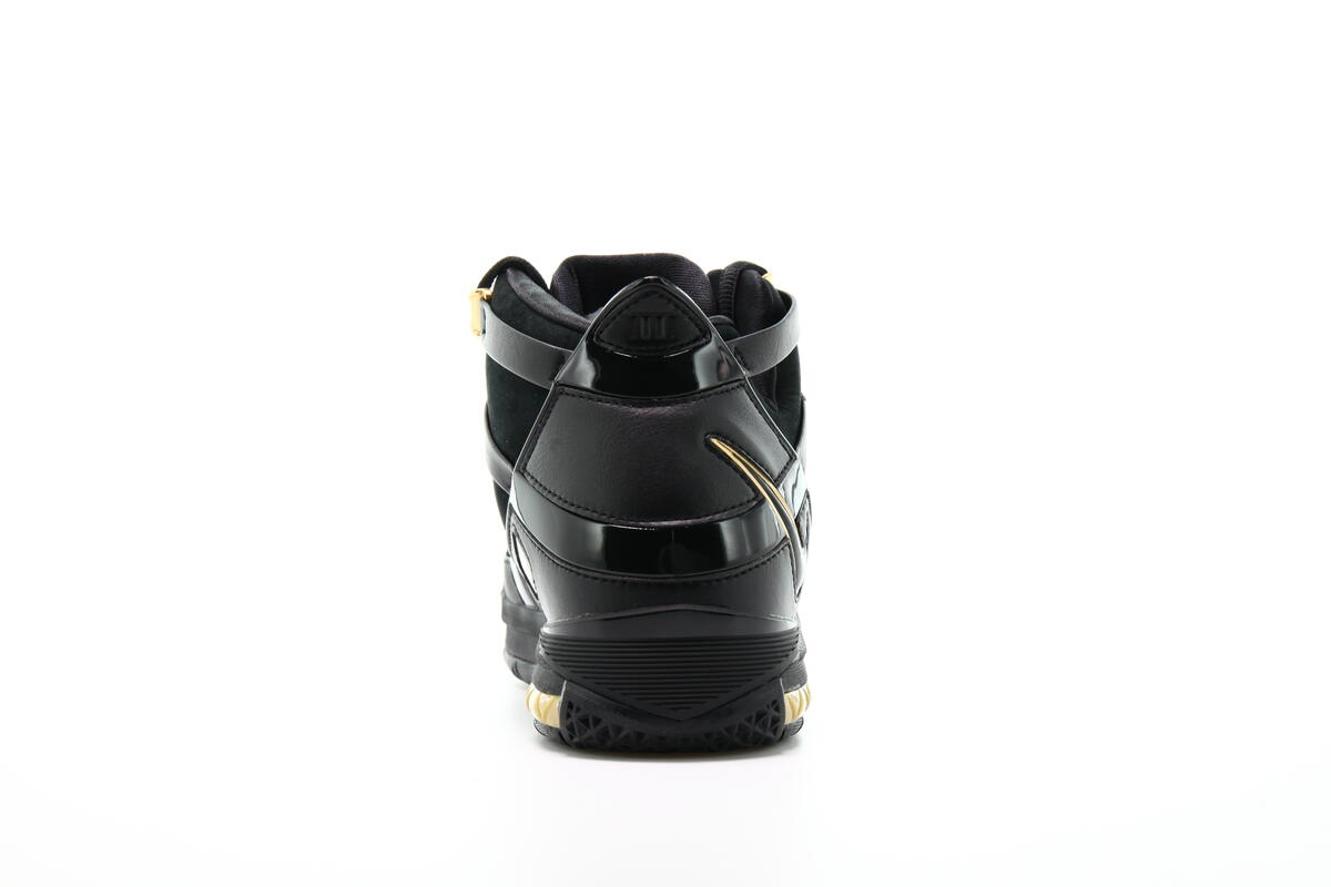 Lebron 3 shoes store black and gold